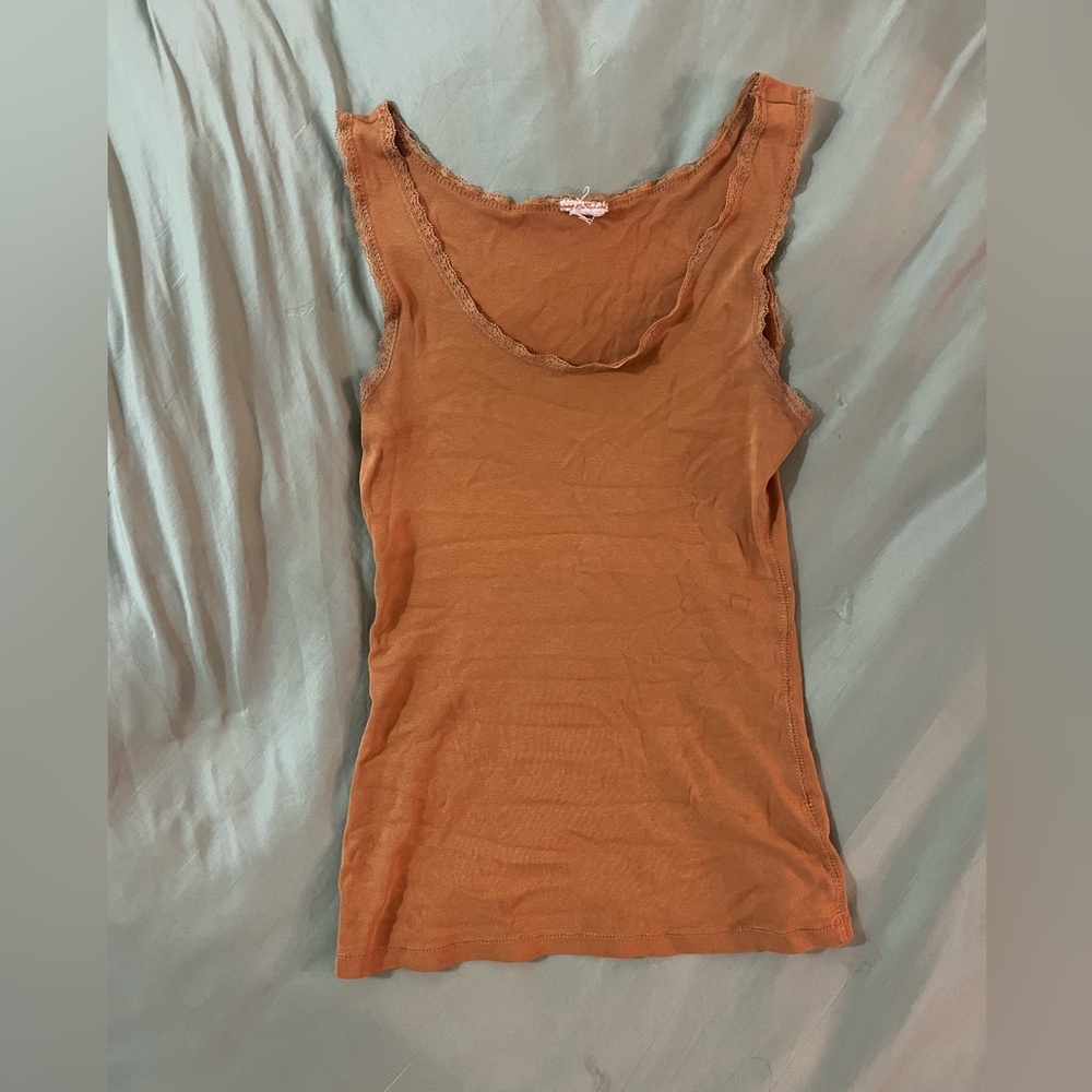 Burnt orange lace edges tank top